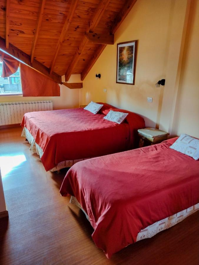 Hotel Y Cabanas Casa De Piedra Trevelín Esterno foto