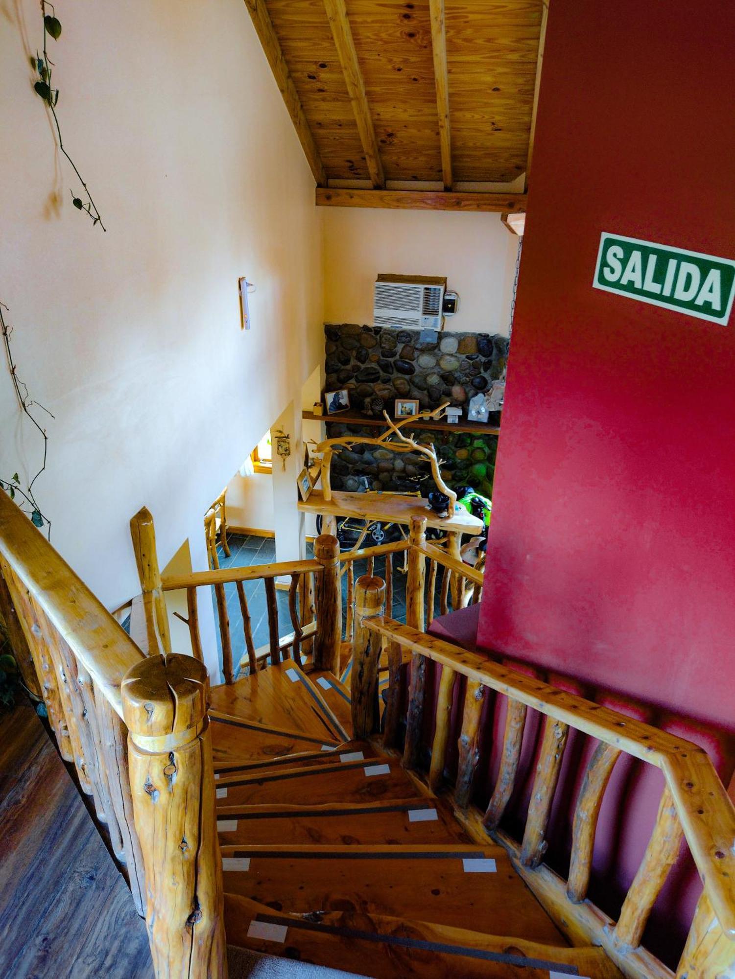 Hotel Y Cabanas Casa De Piedra Trevelín Esterno foto